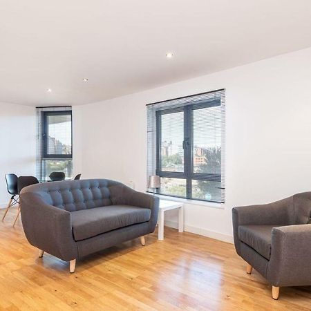 Amazing Apartment With Waterside Views! Leeds  Exterior photo